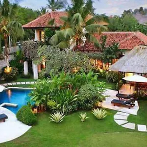 William Villa